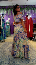 Load image into Gallery viewer, Printed Off-Shoulder Two-Piece Skirt Set