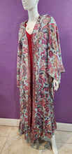 Load image into Gallery viewer, Long kimono with frill