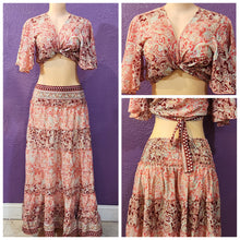 Load image into Gallery viewer, Two pieces set top and skirt
