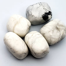 Load image into Gallery viewer, Howlite Stone