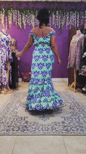 Load and play video in Gallery viewer, Long dress five frills short sleeves
