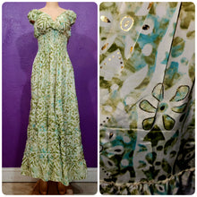 Load image into Gallery viewer, Long dress five frills short sleeves

