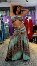 Load image into Gallery viewer, Printed Two-Piece Pant Set
