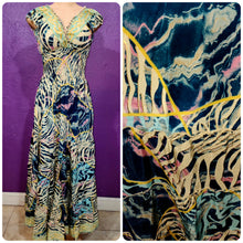 Load image into Gallery viewer, Long dress five frills short sleeves

