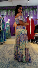 Load image into Gallery viewer, Printed Off-Shoulder Two-Piece Skirt Set
