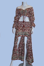 Load image into Gallery viewer, Top and skirt two piece set
